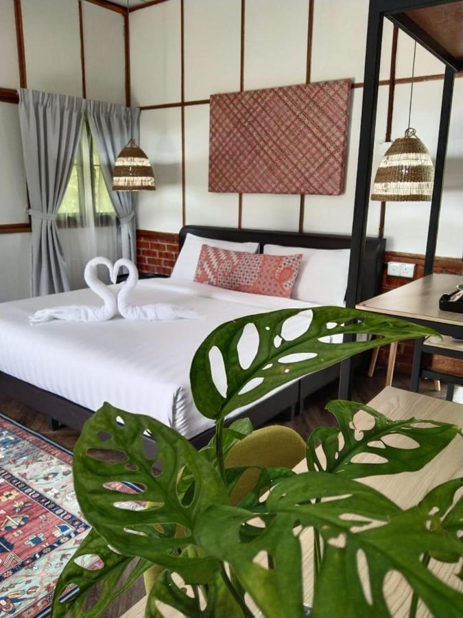 Api-Api Eco Chalet Pantai Kok Ngoại thất bức ảnh