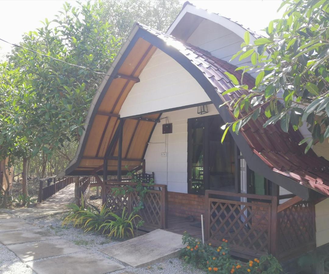 Api-Api Eco Chalet Pantai Kok Ngoại thất bức ảnh